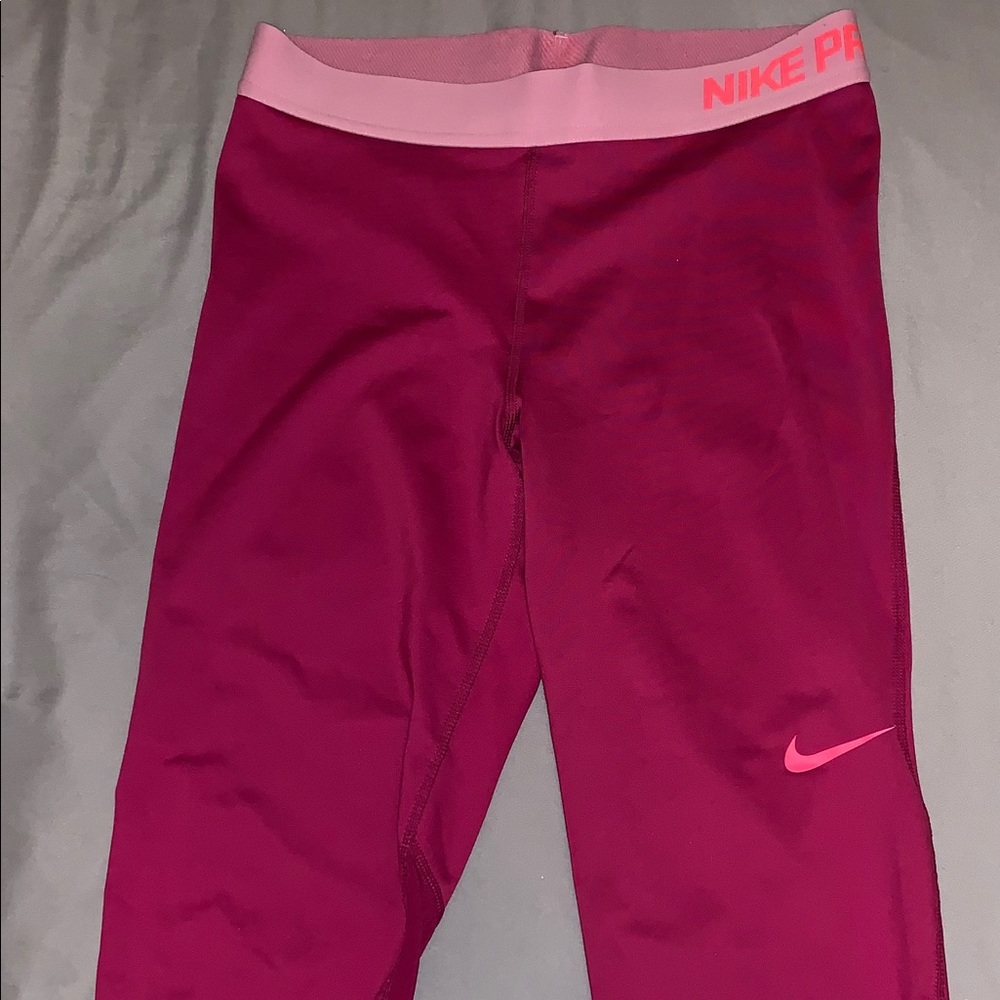 Nike Pro Dri-FIT Capri pants